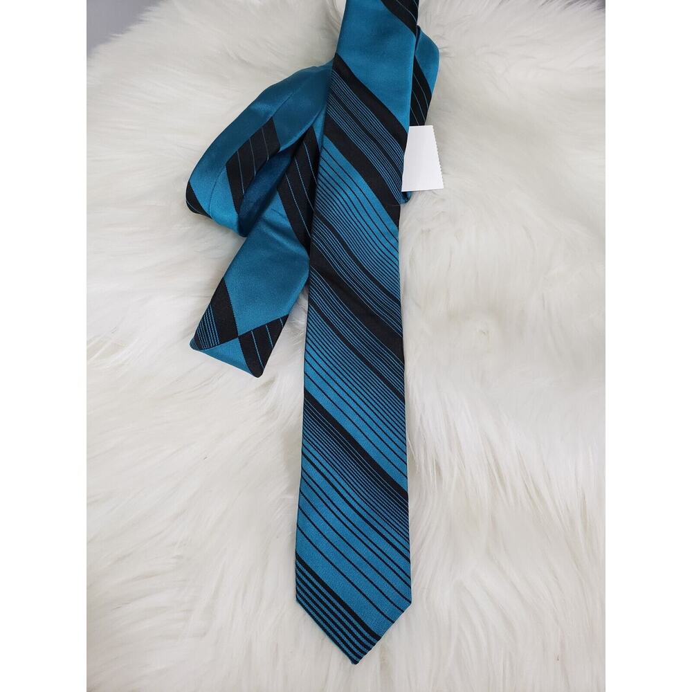 NEW SILK VAN HEUSEN NECK TIE - Blue & Black - Spinner Slim Linear Stripe Panel